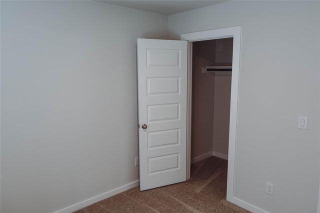 16 Courageous Side Way, Magnolia, TX 77354