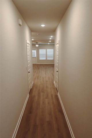 16 Courageous Side Way, Magnolia, TX 77354