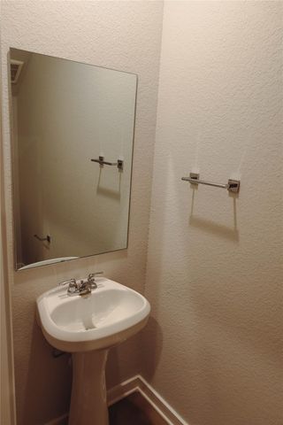 16 Courageous Side Way, Magnolia, TX 77354