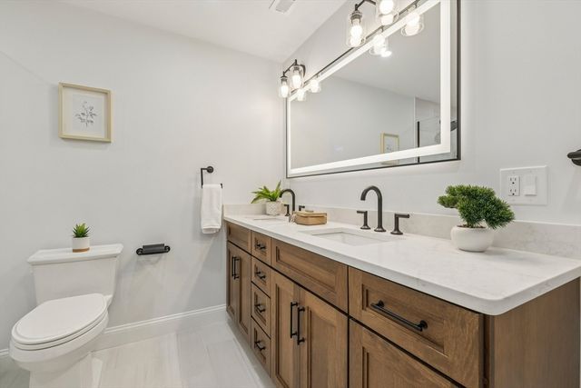 34 Larch St. 1, Boston, MA 02135