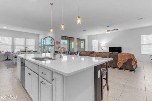 16635 W VALENCIA Drive, Goodyear, AZ 85338