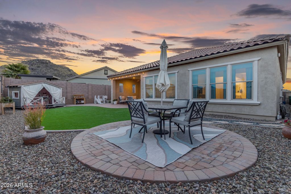 16635 W VALENCIA Drive, Goodyear, AZ 85338