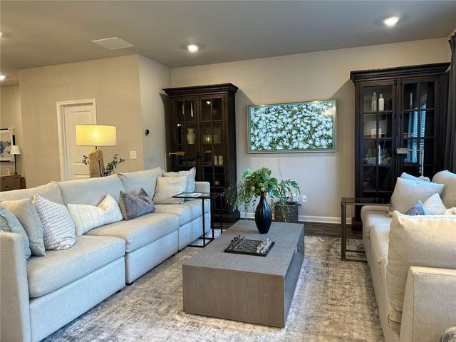 126 Auburn Crossing Drive, Auburn, GA 30011