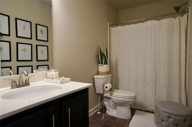 126 Auburn Crossing Drive, Auburn, GA 30011