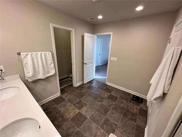 126 Auburn Crossing Drive, Auburn, GA 30011