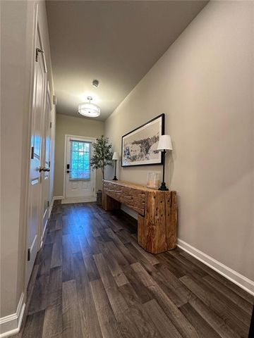 126 Auburn Crossing Drive, Auburn, GA 30011