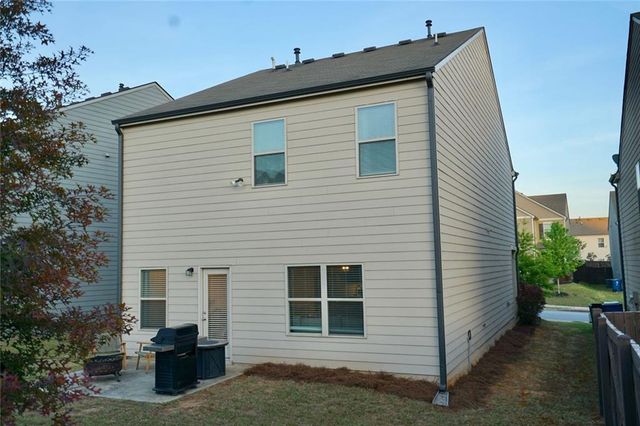 126 Auburn Crossing Drive, Auburn, GA 30011