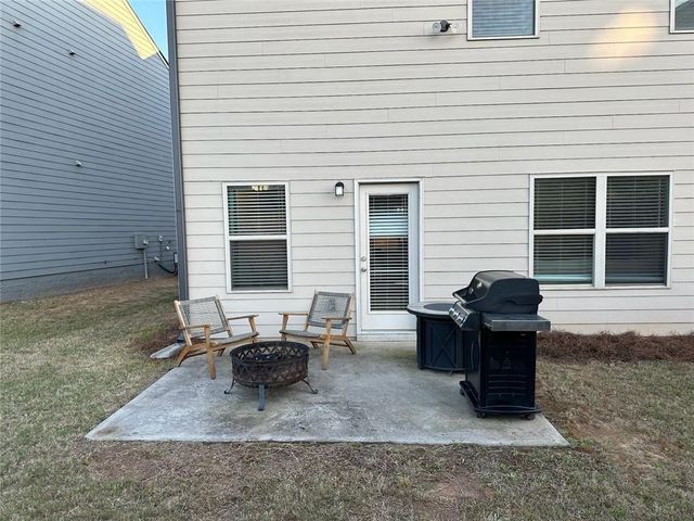 126 Auburn Crossing Drive, Auburn, GA 30011