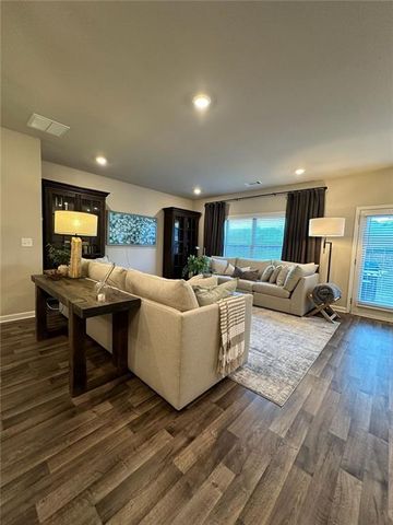 126 Auburn Crossing Drive, Auburn, GA 30011