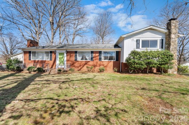 3335 25th Avenue NE, Hickory, NC 28601