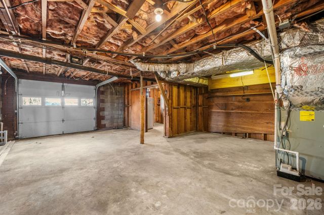 3335 25th Avenue NE, Hickory, NC 28601