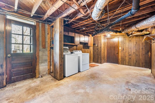 3335 25th Avenue NE, Hickory, NC 28601