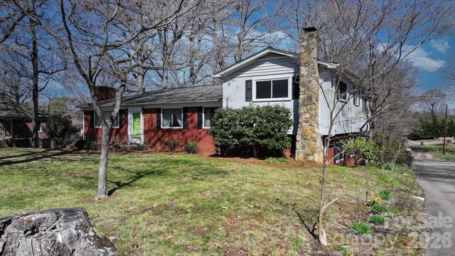 3335 25th Avenue NE, Hickory, NC 28601