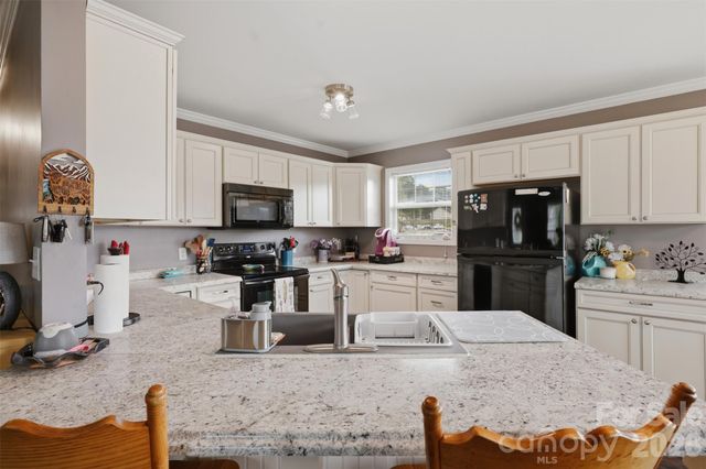 398 Green Meadows Drive, Taylorsville, NC 28681
