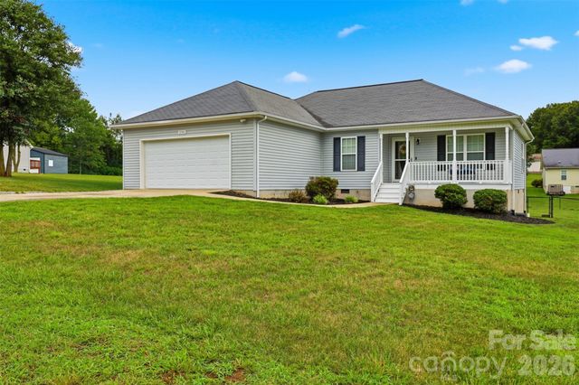 398 Green Meadows Drive, Taylorsville, NC 28681