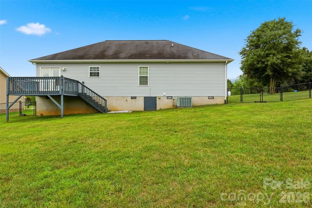 398 Green Meadows Drive, Taylorsville, NC 28681