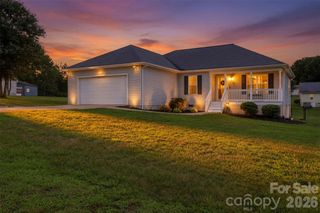 398 Green Meadows Drive, Taylorsville, NC 28681