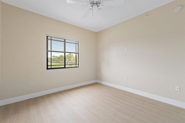 2729 Anzio Court 208, Palm Beach Gardens, FL 33410