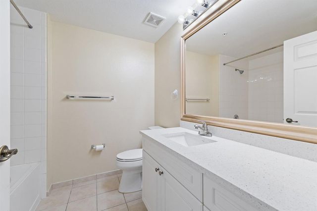 2729 Anzio Court 208, Palm Beach Gardens, FL 33410