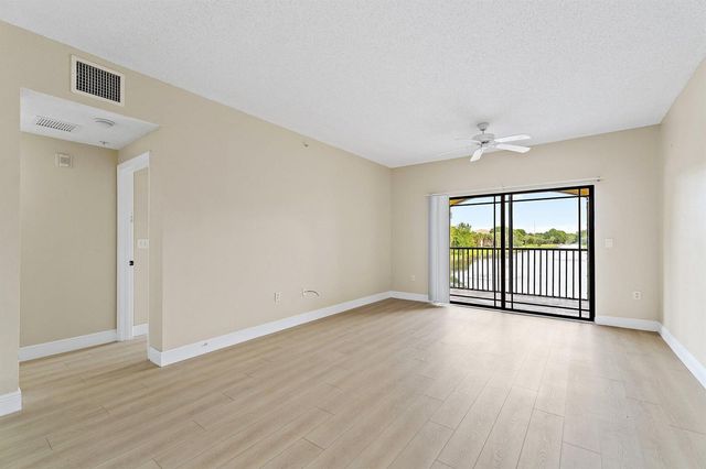 2729 Anzio Court 208, Palm Beach Gardens, FL 33410