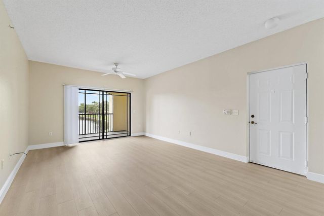 2729 Anzio Court 208, Palm Beach Gardens, FL 33410
