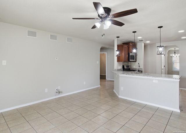2334 CAMBERLY VW, Converse, TX 78109