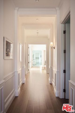 11579 W Sunset Boulevard, Los Angeles, CA 90049