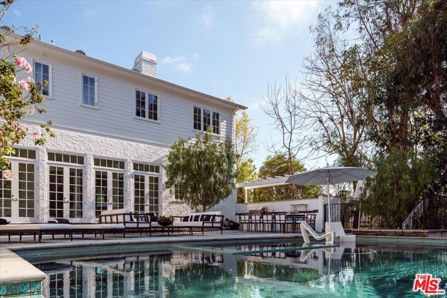 11579 W Sunset Boulevard, Los Angeles, CA 90049