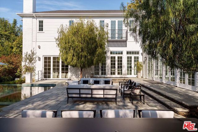 11579 W Sunset Boulevard, Los Angeles, CA 90049