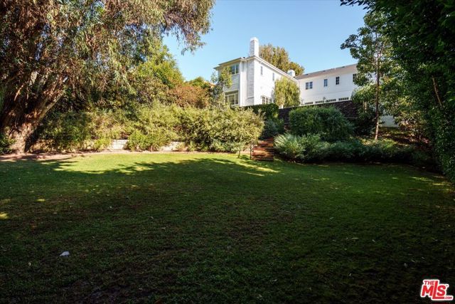 11579 W Sunset Boulevard, Los Angeles, CA 90049