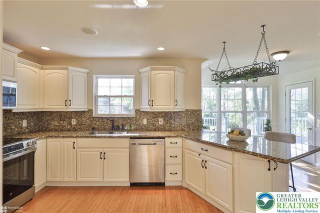 2325 Chablis Drive, Macungie Boro, PA 18062