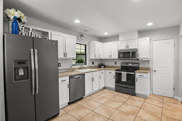 683 E BROOKINS AVENUE, Eagle Lake, FL 33839