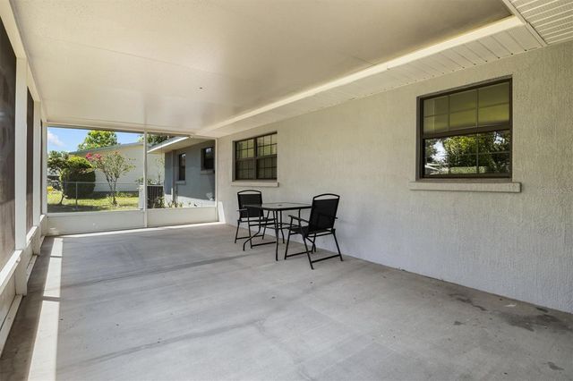 683 E BROOKINS AVENUE, Eagle Lake, FL 33839