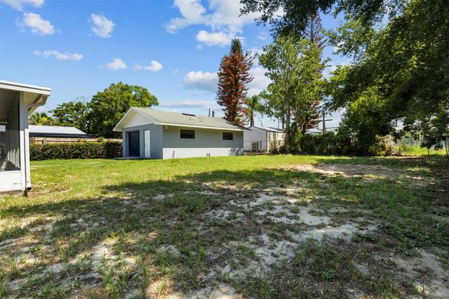 683 E BROOKINS AVENUE, Eagle Lake, FL 33839