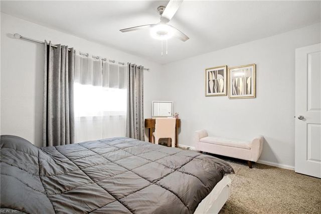 3233 Manor Glenn CT, Virginia Beach, VA 23453