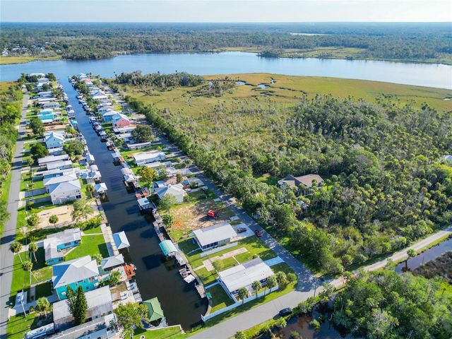 2560 N COMANCHE POINT, Crystal River, FL 34429