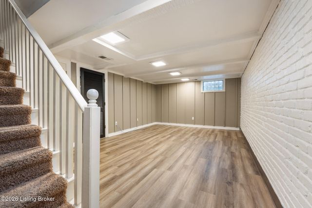 3811 Old Brownsboro Hills Rd, Louisville, KY 40241