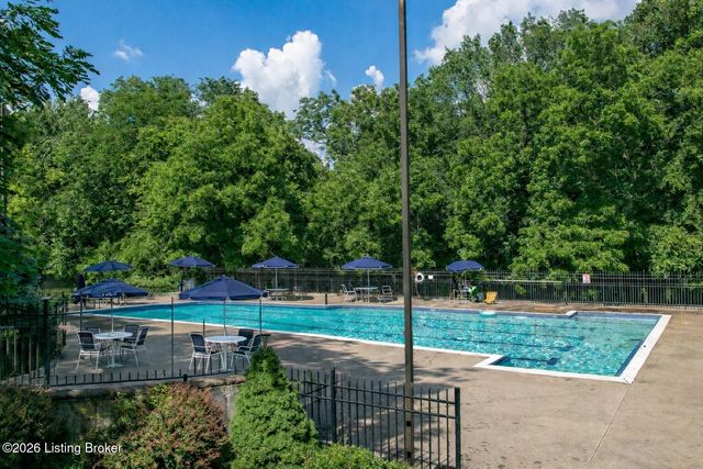 3811 Old Brownsboro Hills Rd, Louisville, KY 40241