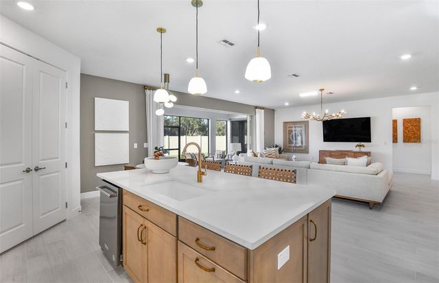 1506 JULINGTON COURT, Zephyrhills, FL 33540