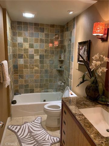 655 206 India Street 206, San Diego, CA 92101