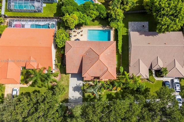 10777 Charleston Place, Cooper City, FL 33026