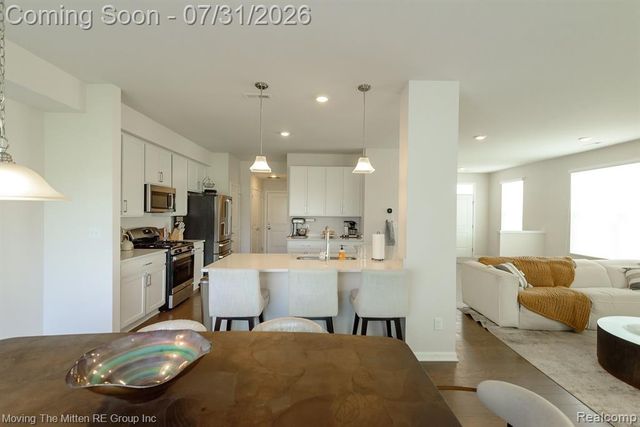 305 Angus Lane, Saline, MI 48176