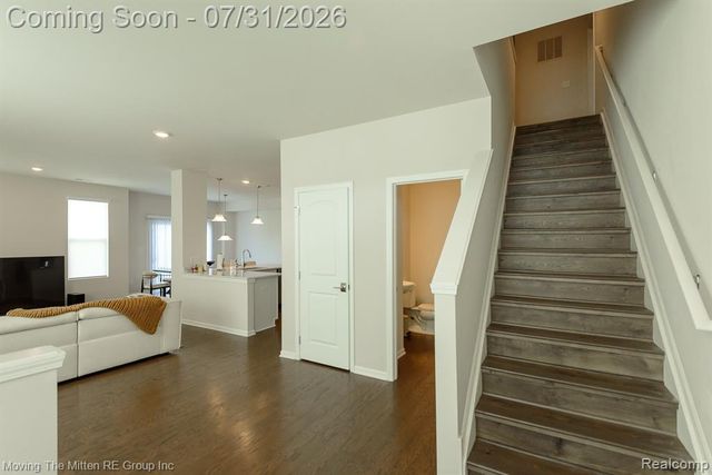 305 Angus Lane, Saline, MI 48176