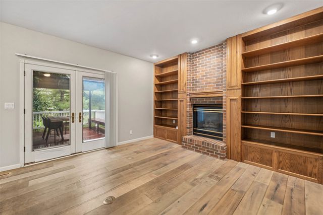 3124 Greenwood Road, Ames, IA 50014