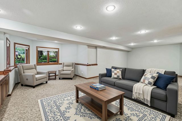 3124 Greenwood Road, Ames, IA 50014