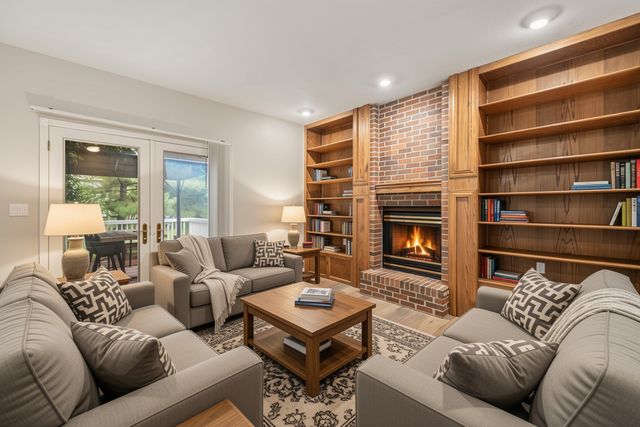 3124 Greenwood Road, Ames, IA 50014