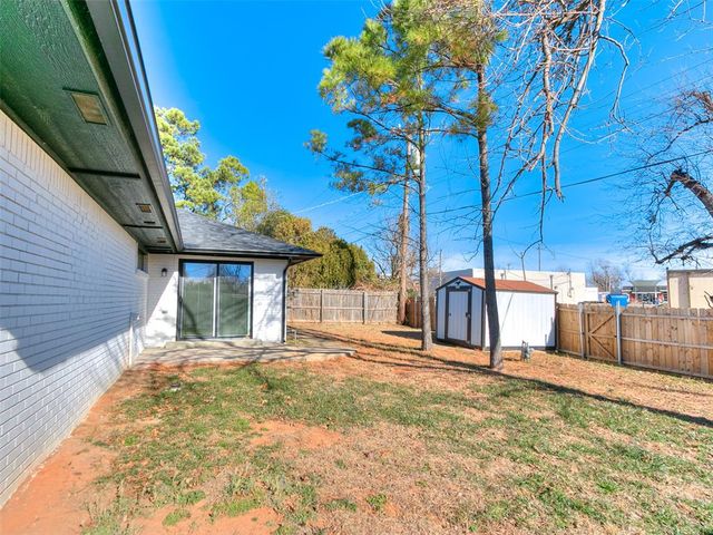 106 Briarwood Street, Moore, OK 73160