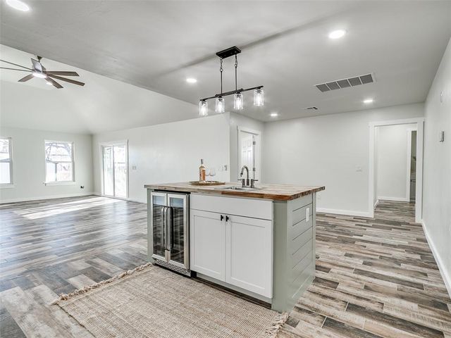 106 Briarwood Street, Moore, OK 73160