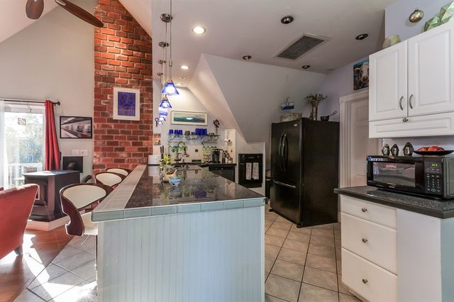 3 Florida 3, Boston, MA 02124