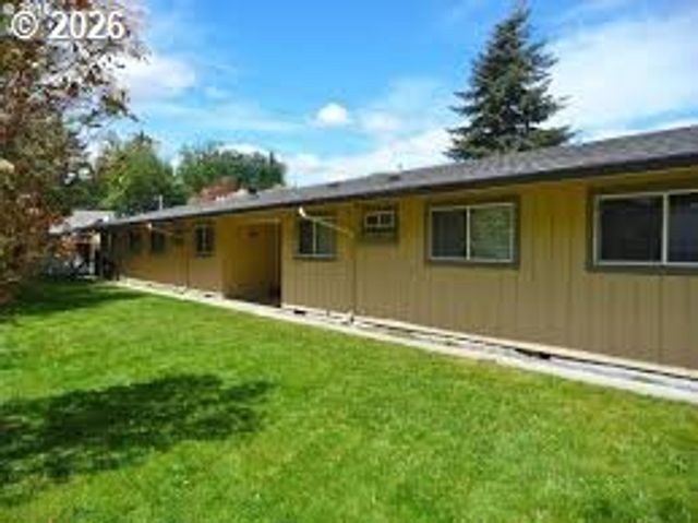 110 Se VISTA Ave, Gresham, OR 97080